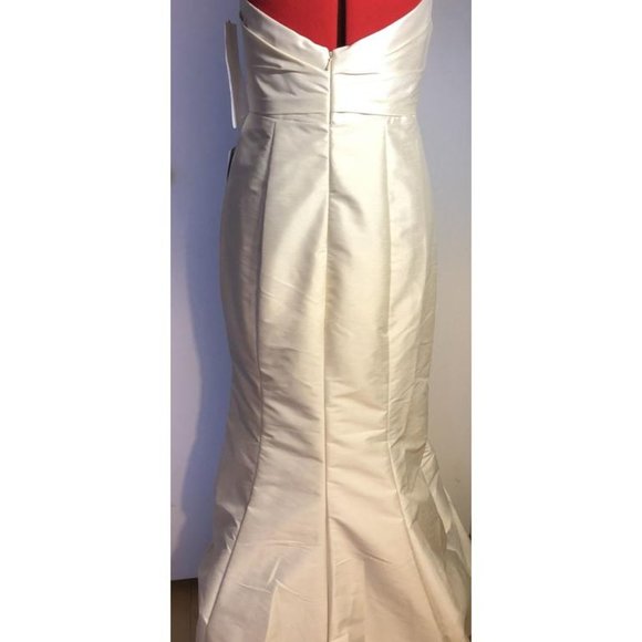 Hayley Paige Bridesmaid Dress 5559 - Picture 4 of 4